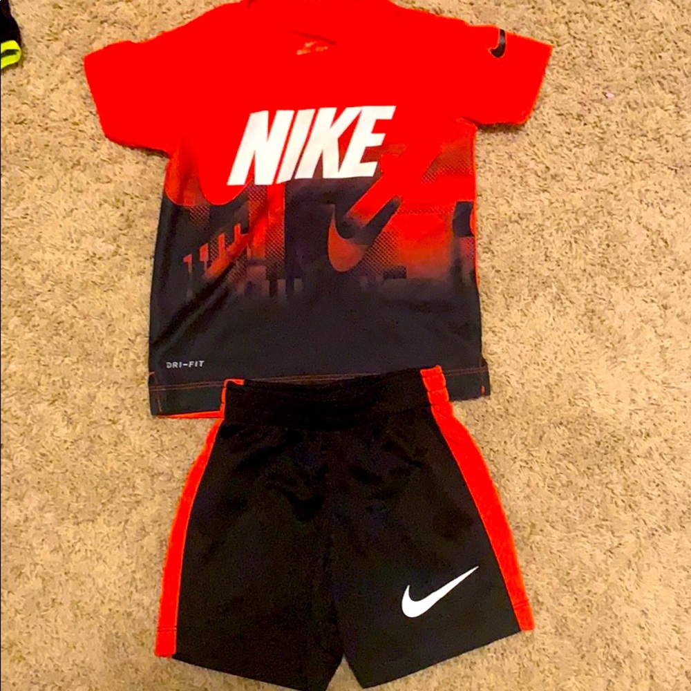 Nike Dri Fit 2T outfit